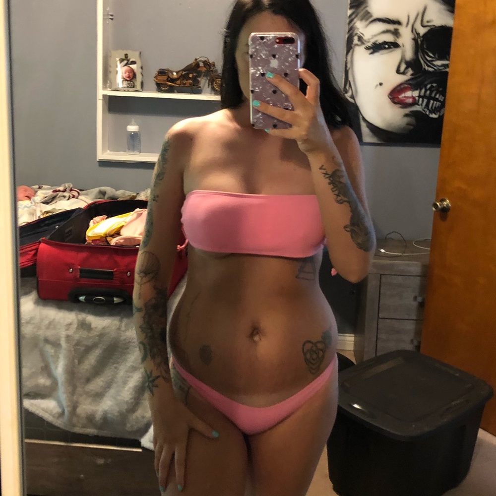 Pink strapless bikini